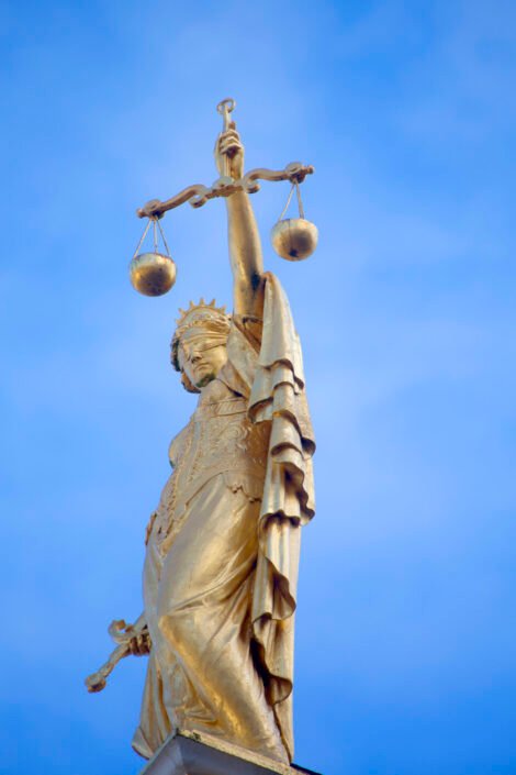 estatua justiça dra. thais brigatto campinas